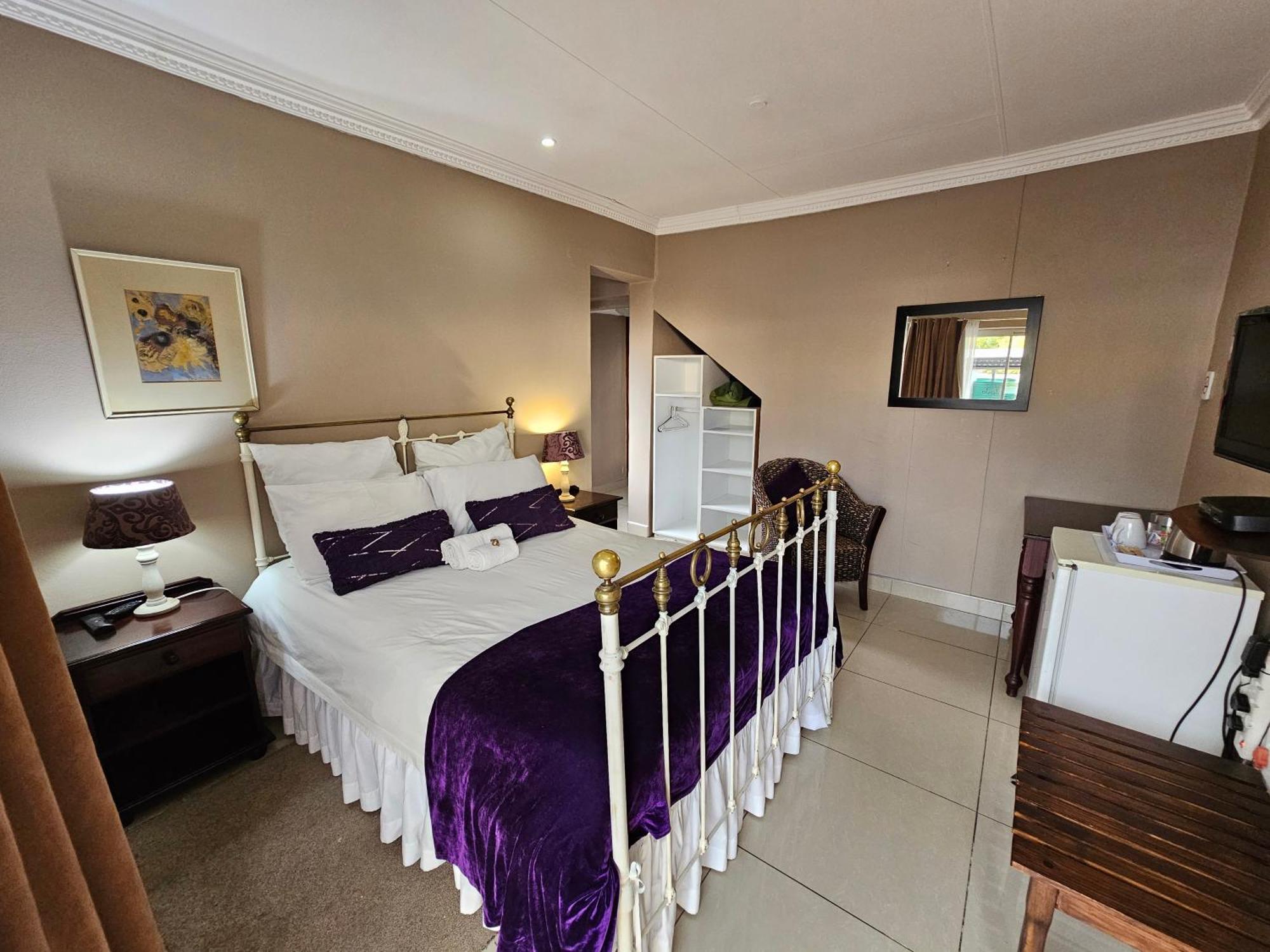 Bettie'S Luxury Lodge Kroonstad Buitenkant foto